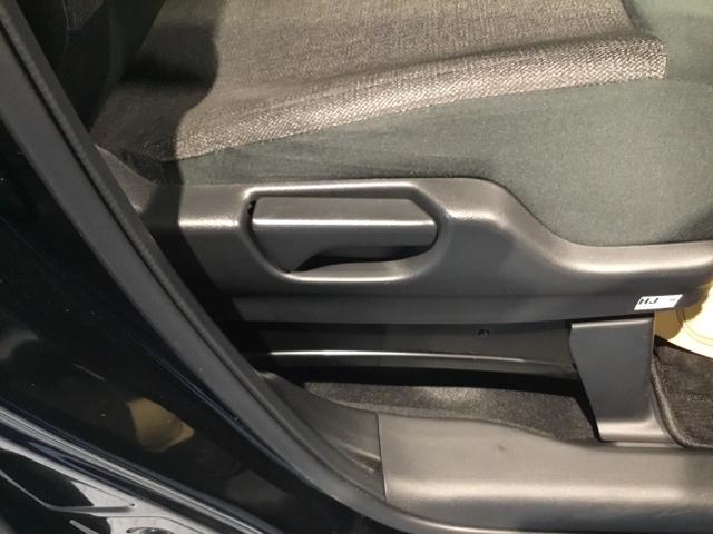Ｎ－ＢＯＸカスタム スロープ　試乗車　禁煙車　メモリーナビ　フルセグ　リアカメラ　ＥＴＣ　ベンチシート　Ｗパワスラ　Ｂカメラ　福祉車両　ＬＥＤヘッドライト　シートヒーター　クリアランスソナー　ドラレコ　ＡＢＳ　スマートキー　ＶＳＡ（19枚目）