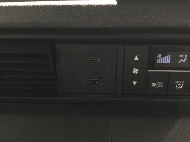 Ｎ－ＢＯＸカスタム スロープ　試乗車　禁煙車　メモリーナビ　フルセグ　リアカメラ　ＥＴＣ　ベンチシート　Ｗパワスラ　Ｂカメラ　福祉車両　ＬＥＤヘッドライト　シートヒーター　クリアランスソナー　ドラレコ　ＡＢＳ　スマートキー　ＶＳＡ（26枚目）
