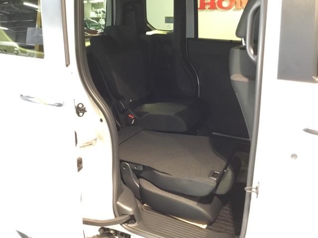 Ｎ－ＢＯＸカスタム ベースグレード　試乗車　メモリーナビ　ドラレコ　ＵＳＢ接続　ＣＭＢＳ　Ｄレコ　禁煙　ベンチシート　オートエアコン　スマートキ　ＬＥＤ　盗難防止装置　クルコン　バックカメラ　フルセグＴＶ　パワーステアリング　エアバッグ（13枚目）