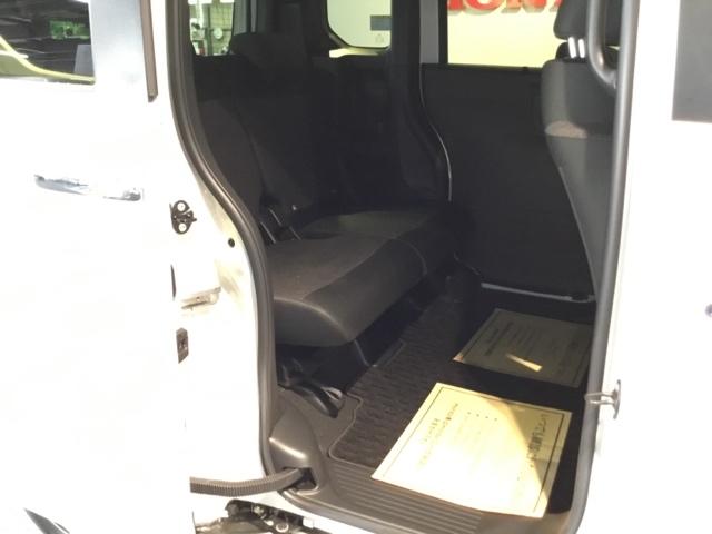 Ｎ－ＢＯＸカスタム ベースグレード　試乗車　メモリーナビ　ドラレコ　ＵＳＢ接続　ＣＭＢＳ　Ｄレコ　禁煙　ベンチシート　オートエアコン　スマートキ　ＬＥＤ　盗難防止装置　クルコン　バックカメラ　フルセグＴＶ　パワーステアリング　エアバッグ（15枚目）