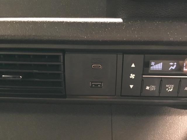 Ｎ－ＢＯＸカスタム ベースグレード　試乗車　メモリーナビ　ドラレコ　ＵＳＢ接続　ＣＭＢＳ　Ｄレコ　禁煙　ベンチシート　オートエアコン　スマートキ　ＬＥＤ　盗難防止装置　クルコン　バックカメラ　フルセグＴＶ　パワーステアリング　エアバッグ（26枚目）