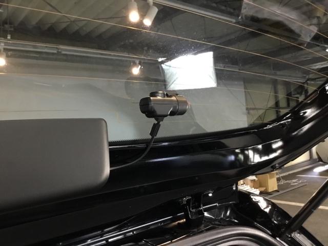 フィット ｅ：ＨＥＶホーム　ドラレコ　ＥＴＣ　ＬＥＤヘッドライト　前後誤発進抑制機能　クリソナ　助手席エアバッグ　運転席エアバッグ　ＬＥＤライト　ＵＳＢ接続　バックカメラ　ＡＢＳ　サイドエアバッグ　オートクルーズコントロール（12枚目）