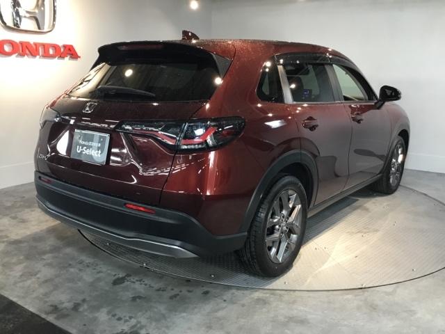 ＺＲ－Ｖ Ｘ　試乗車　禁煙車　メモリーナビ　フルセグ　リアカメラ　ＥＴＣ　クリアランスソナー　地デジ　Ｂカメ　オートクルーズコントロール　ＥＳＣ　サイドカーテンエアバック　エアコン　盗難防止装置　ＬＥＤライト（8枚目）
