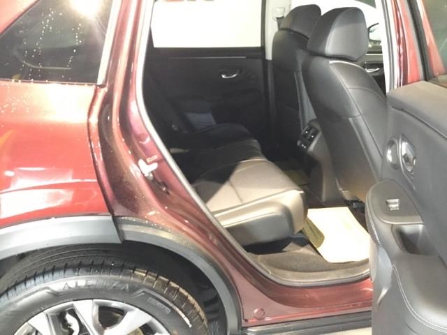 ＺＲ－Ｖ Ｘ　試乗車　禁煙車　メモリーナビ　フルセグ　リアカメラ　ＥＴＣ　クリアランスソナー　地デジ　Ｂカメ　オートクルーズコントロール　ＥＳＣ　サイドカーテンエアバック　エアコン　盗難防止装置　ＬＥＤライト（15枚目）