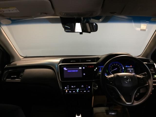 グレイス ハイブリッドＥＸ　メモリーナビ　フルセグ　リアカメラ　ＥＴＣ　ドラレコ　スマートキ－　運転席エアバッグ　Ａストップ　地上デジタル　エアコン　ＬＥＤヘッドランプ　ＤＶＤ再生可能　Ｒカメ　キーレスエントリー　シートヒータ（2枚目）