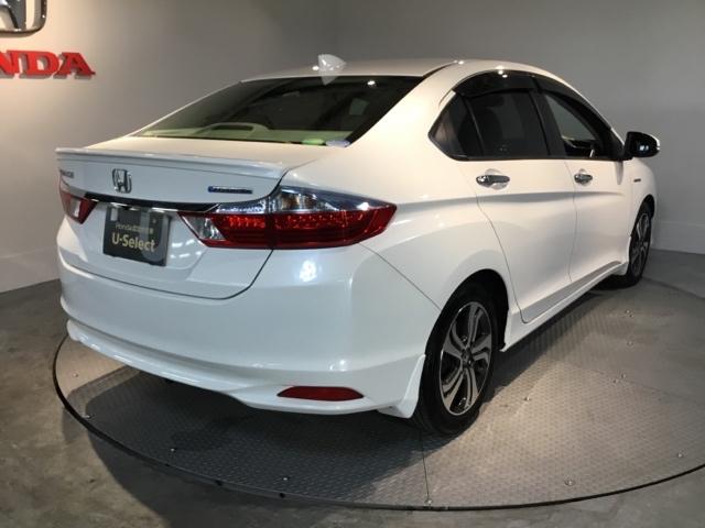 グレイス ハイブリッドＥＸ　メモリーナビ　フルセグ　リアカメラ　ＥＴＣ　ドラレコ　スマートキ－　運転席エアバッグ　Ａストップ　地上デジタル　エアコン　ＬＥＤヘッドランプ　ＤＶＤ再生可能　Ｒカメ　キーレスエントリー　シートヒータ（8枚目）