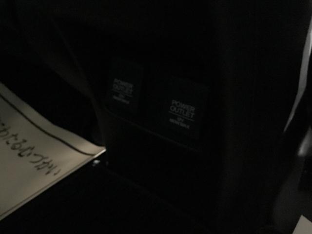 グレイス ハイブリッドＥＸ　メモリーナビ　フルセグ　リアカメラ　ＥＴＣ　ドラレコ　スマートキ－　運転席エアバッグ　Ａストップ　地上デジタル　エアコン　ＬＥＤヘッドランプ　ＤＶＤ再生可能　Ｒカメ　キーレスエントリー　シートヒータ（13枚目）