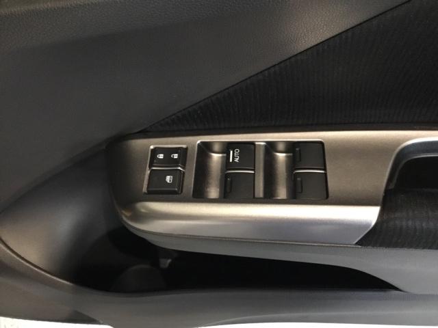 グレイス ハイブリッドＥＸ　メモリーナビ　フルセグ　リアカメラ　ＥＴＣ　ドラレコ　スマートキ－　運転席エアバッグ　Ａストップ　地上デジタル　エアコン　ＬＥＤヘッドランプ　ＤＶＤ再生可能　Ｒカメ　キーレスエントリー　シートヒータ（16枚目）