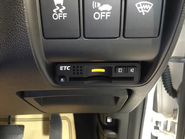 グレイス ハイブリッドＥＸ　メモリーナビ　フルセグ　リアカメラ　ＥＴＣ　ドラレコ　スマートキ－　運転席エアバッグ　Ａストップ　地上デジタル　エアコン　ＬＥＤヘッドランプ　ＤＶＤ再生可能　Ｒカメ　キーレスエントリー　シートヒータ（24枚目）