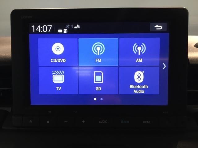 ヴェゼル ｅ：ＨＥＶＸ　メモリーナビ　ＥＴＣ　リアカメラ　ＡＡＣ　イモビライザー　スマ－トキ－　誤発進抑制　ＰＷ　クルコン　ＥＳＣ　キーフリー　ＬＥＤヘッドランプ　ナビＴＶ　サイドカーテンエアバック　ＤＶＤ再生可　ＡＢＳ（20枚目）