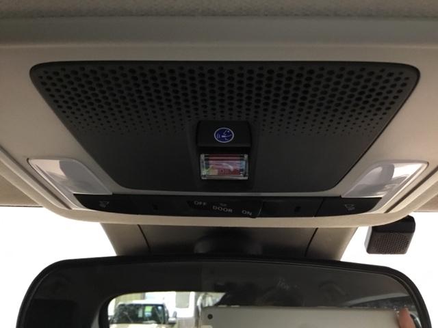 ヴェゼル ｅ：ＨＥＶＸ　メモリーナビ　ＥＴＣ　リアカメラ　ＡＡＣ　イモビライザー　スマ－トキ－　誤発進抑制　ＰＷ　クルコン　ＥＳＣ　キーフリー　ＬＥＤヘッドランプ　ナビＴＶ　サイドカーテンエアバック　ＤＶＤ再生可　ＡＢＳ（22枚目）