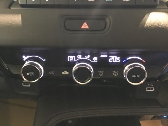 ヴェゼル ｅ：ＨＥＶＸ　メモリーナビ　ＥＴＣ　リアカメラ　ＡＡＣ　イモビライザー　スマ－トキ－　誤発進抑制　ＰＷ　クルコン　ＥＳＣ　キーフリー　ＬＥＤヘッドランプ　ナビＴＶ　サイドカーテンエアバック　ＤＶＤ再生可　ＡＢＳ（23枚目）