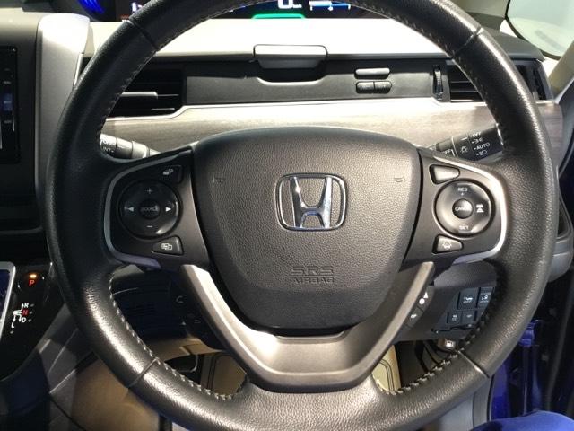 フリードハイブリッド ハイブリッド・ＥＸ　メモリーナビ　リアカメラ　ドラレコ　地デジフルセグＴＶ　シ－トヒ－タ－　リヤカメラ　ＬＥＤライト　フルオートエアコン　ＡＢＳ　ＤＶＤ再生可　ウォークスルー　サイドエアバッグ　キーフリー　ナビ＆ＴＶ（19枚目）