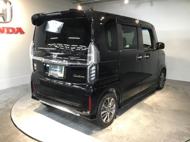 Ｎ－ＢＯＸカスタム Ｌ　ＥＴＣ　リアカメラ　シートヒーター　サイドエアバッグ　Ａストップ　ベンチシート　キーフリーシステム　ＬＥＤライト　クルーズコントロール　ＡＣ　スマキー　横滑り防止　パワーステアリング　ＵＳＢ　ＡＢＳ（8枚目）