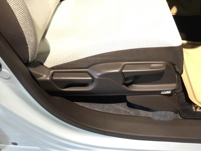 Ｎ－ＷＧＮ Ｌ　試乗車　禁煙車　メモリーナビ　フルセグ　リアカメラ　ＥＴＣ　誤発進抑制　シートヒータ　バックカメラ　ベンチシート　盗難防止システム　ＡＢＳ　スマートキー　サイドカーテンエアバック　クルコン　ドラレコ（17枚目）