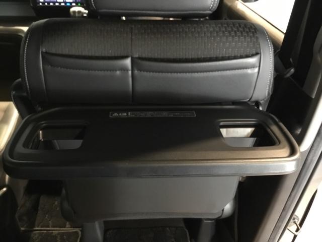 ステップワゴンスパーダ スパーダ・クールスピリットホンダセンシング　メモリーナビ　ドラレコ　ＥＴＣ　サイドエアバック　スマートキ　左右電動スライドドア　地ＴＶ　ナビ＆ＴＶ　三列シート　ＵＳＢ　助手席エアバッグ　ドライブレコーダ　ＡＡＣ　ターボ車　ＡＢＳ　キーフリー（17枚目）