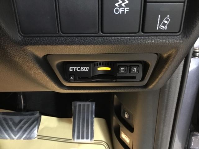 ステップワゴンスパーダ スパーダ・クールスピリットホンダセンシング　メモリーナビ　ドラレコ　ＥＴＣ　サイドエアバック　スマートキ　左右電動スライドドア　地ＴＶ　ナビ＆ＴＶ　三列シート　ＵＳＢ　助手席エアバッグ　ドライブレコーダ　ＡＡＣ　ターボ車　ＡＢＳ　キーフリー（33枚目）