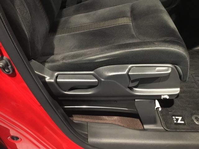 Ｎ－ＢＯＸカスタム Ｇ・Ｌホンダセンシング　メモリーナビ　フルセグ　リアカメラ　ＥＴＣ　ドラレコ　地デジＴＶ　助手席エアバッグ　キーレス　アイドリングＳＴ　セキュリティーアラーム　スマ－トキ－　ナビＴＶ　前車追従機能　サイドエアバッグ　ＵＳＢ（18枚目）