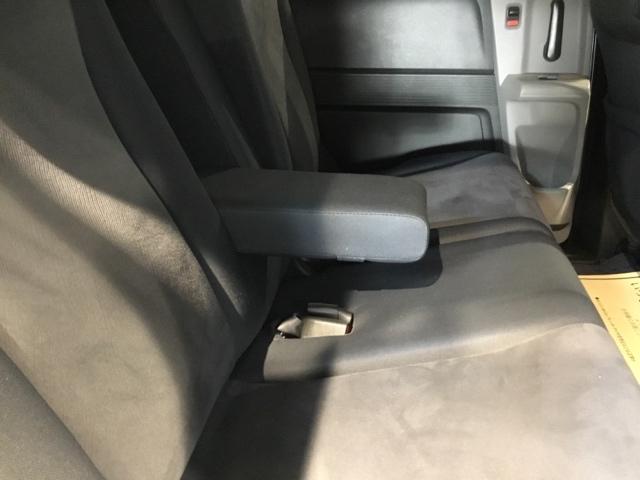 フリード Ｇジャストセレクション　ＨＤＤナビ　リアカメラ　ＥＴＣ　ＨＩＤライト　エコモード　Ｂモニター　助手席エアバッグ　ＡＵＴＯエアコン　パワステ　両側スライド片側電動　イモビ　運転席エアバッグ　ＰＷ　ＡＢＳ　ＤＶＤ再生　３列シート（13枚目）