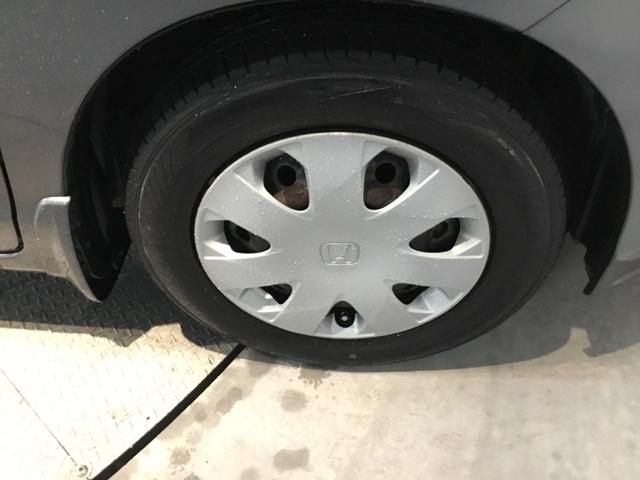 フリード Ｇジャストセレクション　ＨＤＤナビ　リアカメラ　ＥＴＣ　ＨＩＤライト　エコモード　Ｂモニター　助手席エアバッグ　ＡＵＴＯエアコン　パワステ　両側スライド片側電動　イモビ　運転席エアバッグ　ＰＷ　ＡＢＳ　ＤＶＤ再生　３列シート（27枚目）