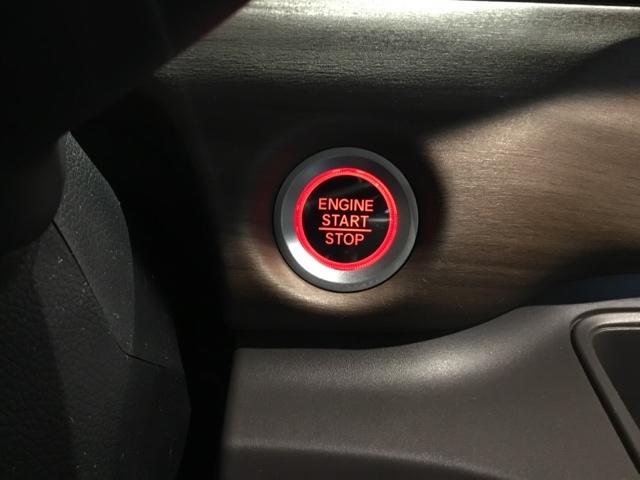 フリード Ｇ・ホンダセンシング　ディスプレイオーディオ　ワンセグ　リアカメラ　ＥＴＣ　追突被害軽減ブレーキ　Ｗエアバッグ　パワーウィンドウ　アクティブクルーズコントロール　スマートキ　カラーバックモニター　ＶＳＡ　エアコン　キーレス（23枚目）