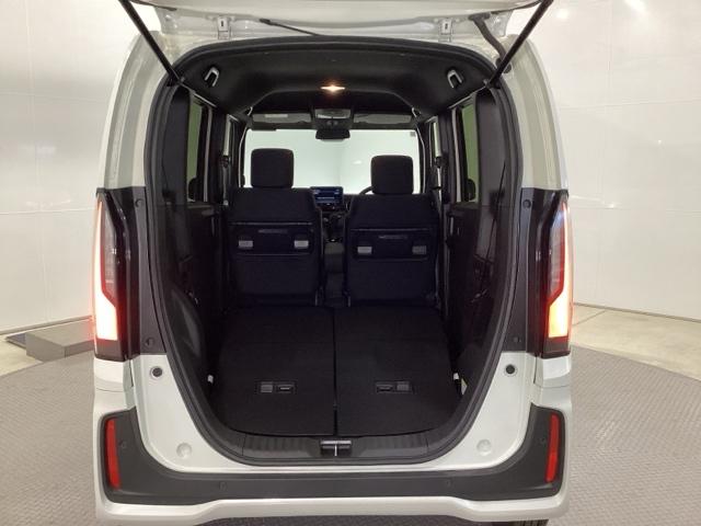 N-BOXカスタム ベースグレード 両側電動スライドドア シートヒーター W電動ドア USB接続 CMBS ベンチシート オートエアコン スマートキ LED 盗難防止装置 クルコン バックカメラ パワーステアリング エアバッグ ESC(23枚目)