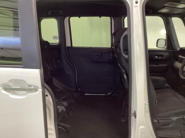 N-BOXカスタム ベースグレード 両側電動スライドドア シートヒーター W電動ドア USB接続 CMBS ベンチシート オートエアコン スマートキ LED 盗難防止装置 クルコン バックカメラ パワーステアリング エアバッグ ESC(25枚目)