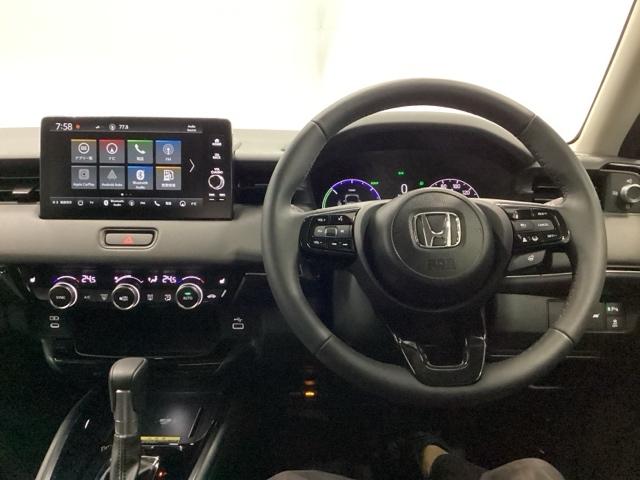 ヴェゼル ｅ：ＨＥＶＺ　メモリーナビ　リアカメラ　ＥＴＣ　衝突回避支援ブレーキ機能　スマキ　Ｐトランク　フルオートエアコン　エアバッグ　両席エアバック　Ｒカメ　パワーウィンドウ　ＬＥＤランプ　ソナー　クルーズＣ　ナビ＆ＴＶ（3枚目）