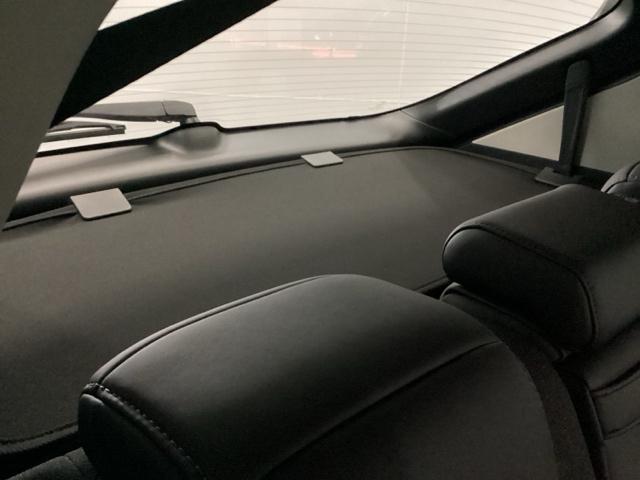 ヴェゼル ｅ：ＨＥＶＺ　メモリーナビ　リアカメラ　ＥＴＣ　衝突回避支援ブレーキ機能　スマキ　Ｐトランク　フルオートエアコン　エアバッグ　両席エアバック　Ｒカメ　パワーウィンドウ　ＬＥＤランプ　ソナー　クルーズＣ　ナビ＆ＴＶ（32枚目）