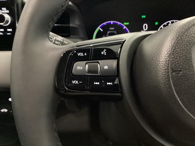 ヴェゼル ｅ：ＨＥＶＺ　メモリーナビ　リアカメラ　ＥＴＣ　衝突回避支援ブレーキ機能　スマキ　Ｐトランク　フルオートエアコン　エアバッグ　両席エアバック　Ｒカメ　パワーウィンドウ　ＬＥＤランプ　ソナー　クルーズＣ　ナビ＆ＴＶ（35枚目）