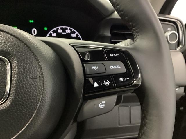 ヴェゼル ｅ：ＨＥＶＺ　メモリーナビ　リアカメラ　ＥＴＣ　衝突回避支援ブレーキ機能　スマキ　Ｐトランク　フルオートエアコン　エアバッグ　両席エアバック　Ｒカメ　パワーウィンドウ　ＬＥＤランプ　ソナー　クルーズＣ　ナビ＆ＴＶ（36枚目）