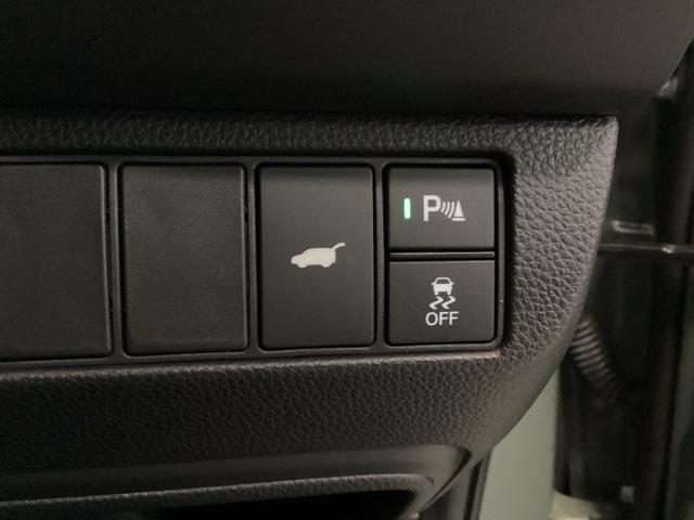 ヴェゼル ｅ：ＨＥＶＺ　メモリーナビ　リアカメラ　シートヒーター　衝突回避支援ブレーキ機能　スマキ　Ｐトランク　フルオートエアコン　エアバッグ　両席エアバック　Ｒカメ　パワーウィンドウ　ＬＥＤランプ　ソナー　クルーズＣ（13枚目）