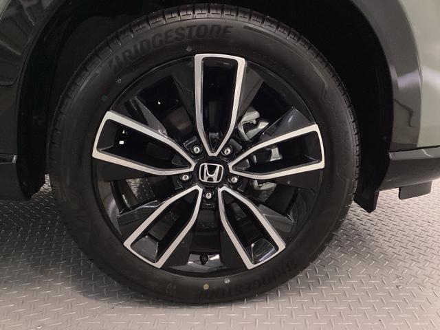 ヴェゼル ｅ：ＨＥＶＺ　メモリーナビ　リアカメラ　シートヒーター　衝突回避支援ブレーキ機能　スマキ　Ｐトランク　フルオートエアコン　エアバッグ　両席エアバック　Ｒカメ　パワーウィンドウ　ＬＥＤランプ　ソナー　クルーズＣ（19枚目）