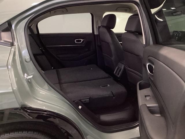 ヴェゼル ｅ：ＨＥＶＺ　メモリーナビ　リアカメラ　シートヒーター　衝突回避支援ブレーキ機能　スマキ　Ｐトランク　フルオートエアコン　エアバッグ　両席エアバック　Ｒカメ　パワーウィンドウ　ＬＥＤランプ　ソナー　クルーズＣ（24枚目）