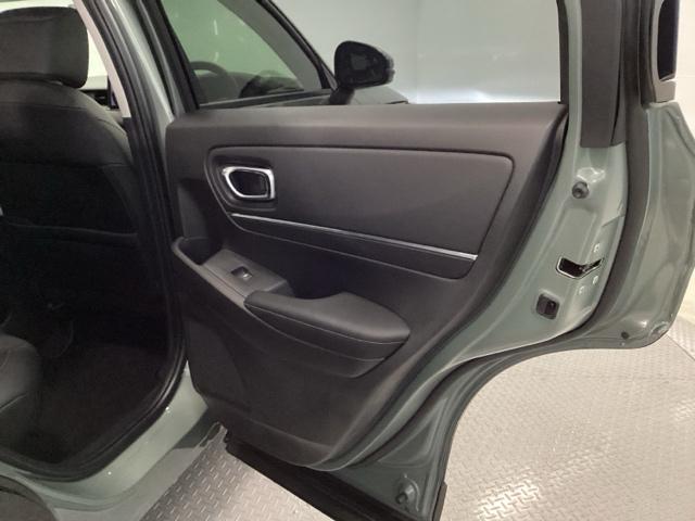 ヴェゼル ｅ：ＨＥＶＺ　メモリーナビ　リアカメラ　シートヒーター　衝突回避支援ブレーキ機能　スマキ　Ｐトランク　フルオートエアコン　エアバッグ　両席エアバック　Ｒカメ　パワーウィンドウ　ＬＥＤランプ　ソナー　クルーズＣ（29枚目）