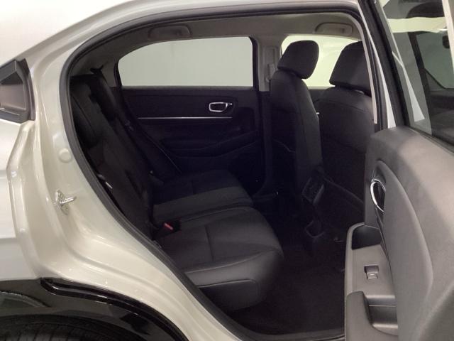 ヴェゼル ｅ：ＨＥＶＺ　メモリーナビ　リアカメラ　ＥＴＣ　衝突回避支援ブレーキ機能　スマキ　Ｐトランク　フルオートエアコン　エアバッグ　両席エアバック　Ｒカメ　パワーウィンドウ　ＬＥＤランプ　ソナー　クルーズＣ　ナビ＆ＴＶ（17枚目）