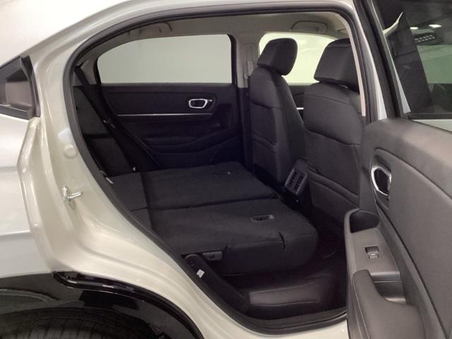 ヴェゼル ｅ：ＨＥＶＺ　メモリーナビ　リアカメラ　ＥＴＣ　衝突回避支援ブレーキ機能　スマキ　Ｐトランク　フルオートエアコン　エアバッグ　両席エアバック　Ｒカメ　パワーウィンドウ　ＬＥＤランプ　ソナー　クルーズＣ　ナビ＆ＴＶ（25枚目）