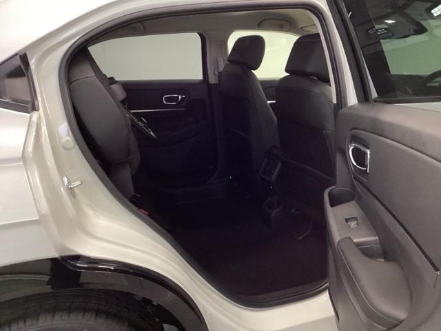 ヴェゼル ｅ：ＨＥＶＺ　メモリーナビ　リアカメラ　ＥＴＣ　衝突回避支援ブレーキ機能　スマキ　Ｐトランク　フルオートエアコン　エアバッグ　両席エアバック　Ｒカメ　パワーウィンドウ　ＬＥＤランプ　ソナー　クルーズＣ　ナビ＆ＴＶ（26枚目）