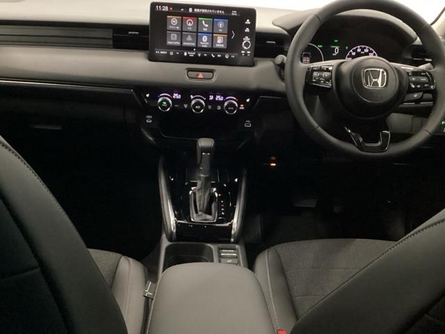 ヴェゼル ｅ：ＨＥＶＺ　メモリーナビ　リアカメラ　ＥＴＣ　衝突回避支援ブレーキ機能　スマキ　Ｐトランク　フルオートエアコン　エアバッグ　両席エアバック　Ｒカメ　パワーウィンドウ　ＬＥＤランプ　ソナー　クルーズＣ　ナビ＆ＴＶ（28枚目）