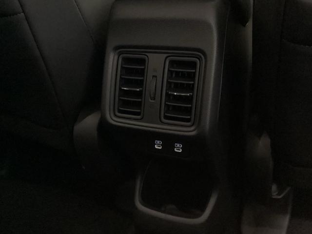 ヴェゼル ｅ：ＨＥＶＺ　メモリーナビ　リアカメラ　ＥＴＣ　衝突回避支援ブレーキ機能　スマキ　Ｐトランク　フルオートエアコン　エアバッグ　両席エアバック　Ｒカメ　パワーウィンドウ　ＬＥＤランプ　ソナー　クルーズＣ　ナビ＆ＴＶ（29枚目）