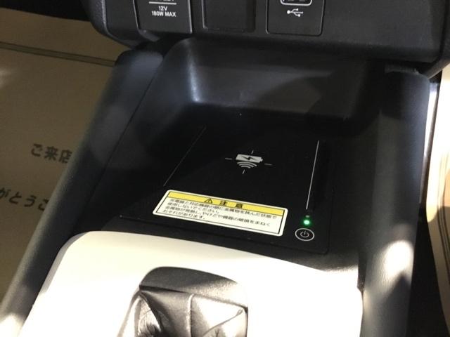 フィット e:HEVリュクス リアカメラ シートヒーター ETC 誤発進抑制機能 LED クルーズコントロール セキュリティアラーム DVD VSA フルセグ サイドエアバッグ スマートキー キーレス 助手席エアバッグ ABS(25枚目)