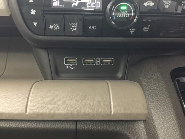 Ｎ－ＷＧＮ Ｌ　ディスプレイオーディオ　リアカメラ　ＥＴＣ　Ｐセンサー　誤発進抑制　シートヒータ　バックカメラ　ベンチシート　盗難防止システム　ＡＢＳ　スマートキー　サイドカーテンエアバック　クルコン　オートエアコン（22枚目）