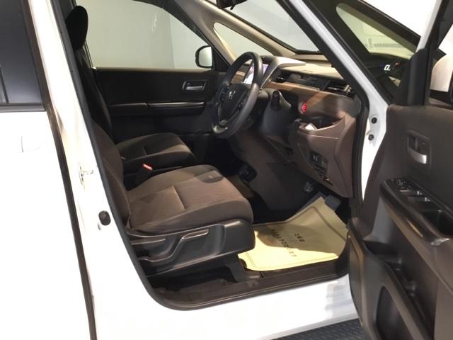 フリード Ｇ・ホンダセンシング　メモリーナビ　リアカメラ　ＥＴＣ　Ｆセグ　ｉストップ　Ｗエアバッグ　パワーウィンドウ　アクティブクルーズコントロール　スマートキ　カラーバックモニター　ＶＳＡ　エアコン　セキュリティアラーム　キーレス（16枚目）