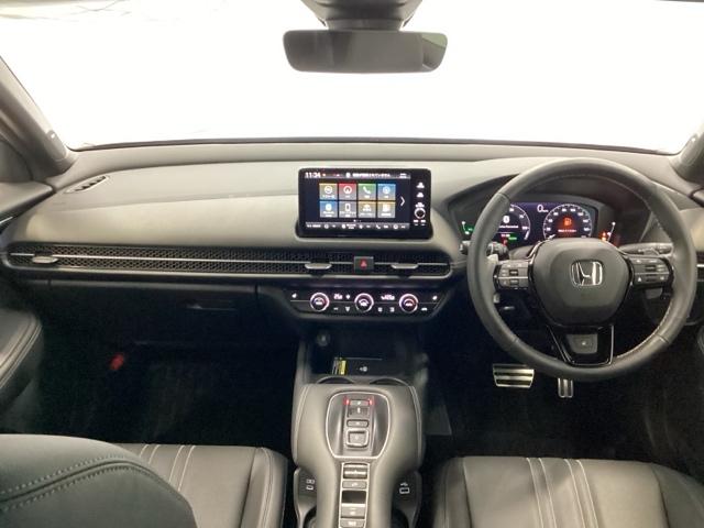 ＺＲ－Ｖ ｅ：ＨＥＶＺ特別仕様車ブラックスタイル　リアカメラ　シートヒーター　ＥＴＣ　アラウンドビューモニター　ＬＥＤヘッドランプ　スマ－トキ－　クルコン　電動シート　オートライト　本革シート　バックカメラ　盗難防止装置　ＵＳＢ接続　ＥＳＣ　ＡＢＳ（2枚目）