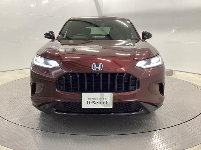 ＺＲ－Ｖ ｅ：ＨＥＶＺ特別仕様車ブラックスタイル　リアカメラ　シートヒーター　ＥＴＣ　アラウンドビューモニター　ＬＥＤヘッドランプ　スマ－トキ－　クルコン　電動シート　オートライト　本革シート　バックカメラ　盗難防止装置　ＵＳＢ接続　ＥＳＣ　ＡＢＳ（6枚目）