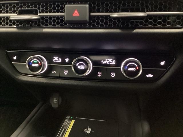 ＺＲ－Ｖ ｅ：ＨＥＶＺ特別仕様車ブラックスタイル　リアカメラ　シートヒーター　ＥＴＣ　アラウンドビューモニター　ＬＥＤヘッドランプ　スマ－トキ－　クルコン　電動シート　オートライト　本革シート　バックカメラ　盗難防止装置　ＵＳＢ接続　ＥＳＣ　ＡＢＳ（12枚目）