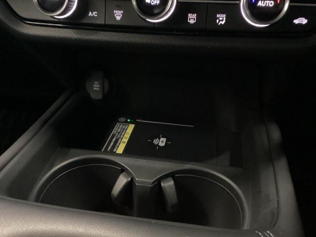 ＺＲ－Ｖ ｅ：ＨＥＶＺ特別仕様車ブラックスタイル　リアカメラ　シートヒーター　ＥＴＣ　アラウンドビューモニター　ＬＥＤヘッドランプ　スマ－トキ－　クルコン　電動シート　オートライト　本革シート　バックカメラ　盗難防止装置　ＵＳＢ接続　ＥＳＣ　ＡＢＳ（13枚目）