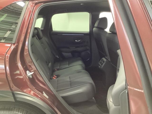 ＺＲ－Ｖ ｅ：ＨＥＶＺ特別仕様車ブラックスタイル　リアカメラ　シートヒーター　ＥＴＣ　アラウンドビューモニター　ＬＥＤヘッドランプ　スマ－トキ－　クルコン　電動シート　オートライト　本革シート　バックカメラ　盗難防止装置　ＵＳＢ接続　ＥＳＣ　ＡＢＳ（17枚目）