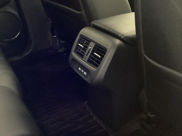 ＺＲ－Ｖ ｅ：ＨＥＶＺ特別仕様車ブラックスタイル　リアカメラ　シートヒーター　ＥＴＣ　アラウンドビューモニター　ＬＥＤヘッドランプ　スマ－トキ－　クルコン　電動シート　オートライト　本革シート　バックカメラ　盗難防止装置　ＵＳＢ接続　ＥＳＣ　ＡＢＳ（25枚目）