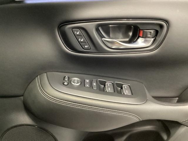 ＺＲ－Ｖ ｅ：ＨＥＶＺ特別仕様車ブラックスタイル　リアカメラ　シートヒーター　ＥＴＣ　アラウンドビューモニター　ＬＥＤヘッドランプ　スマ－トキ－　クルコン　電動シート　オートライト　本革シート　バックカメラ　盗難防止装置　ＵＳＢ接続　ＥＳＣ　ＡＢＳ（35枚目）